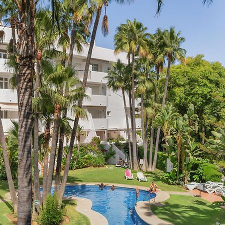Апартаменти Marbella Real Seaside Екстер'єр фото