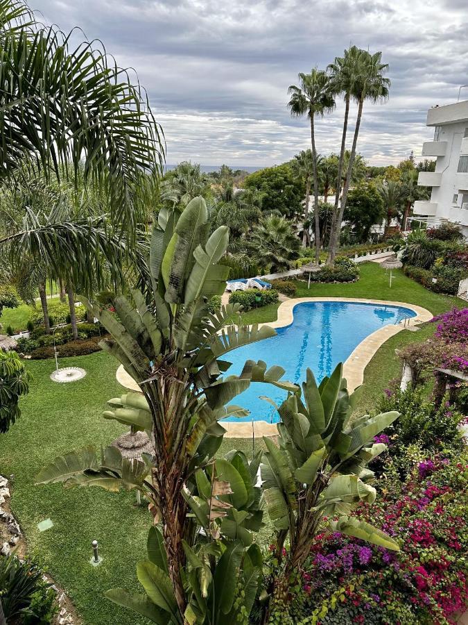 Апартаменти Marbella Real Seaside Номер фото