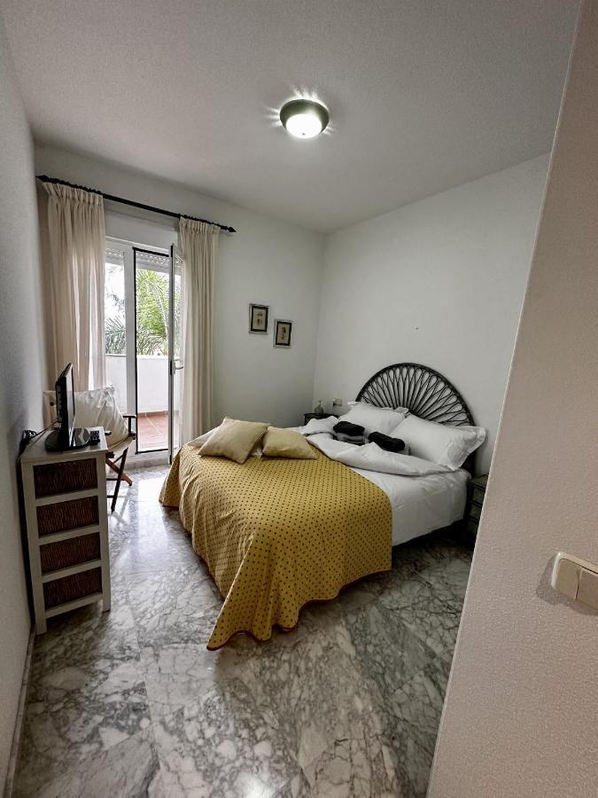 Апартаменти Marbella Real Seaside Номер фото