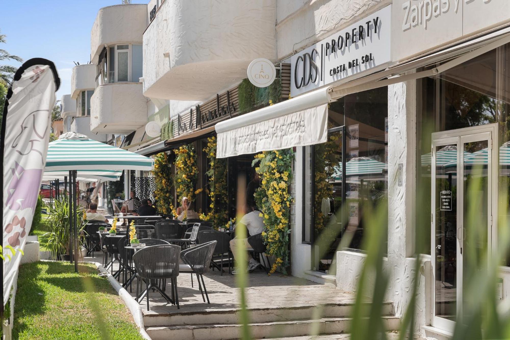 Апартаменти Marbella Real Seaside Номер фото