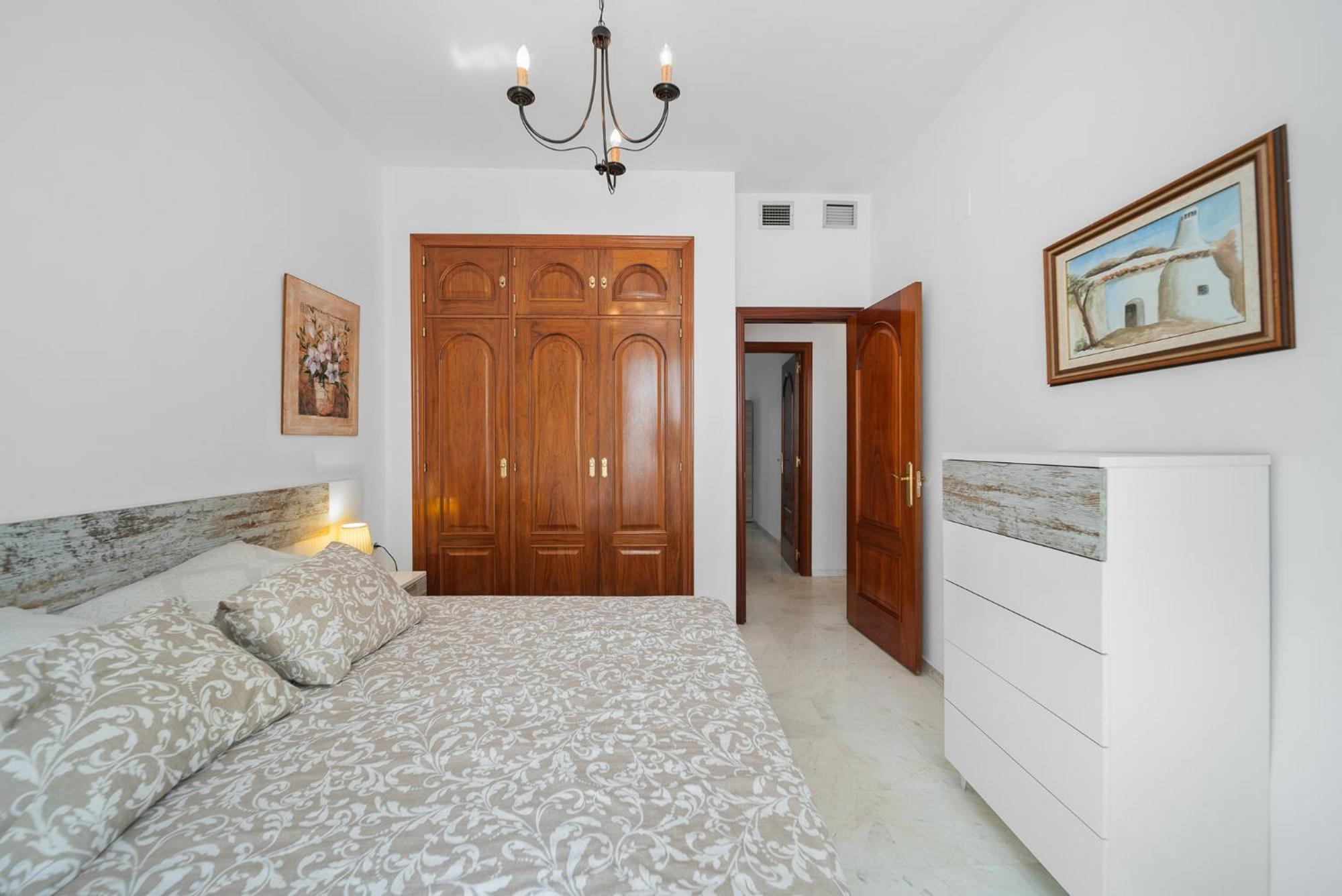 Апартаменти Marbella Real Seaside Номер фото